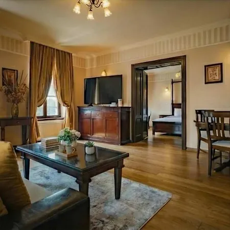 Joy - Luxurious In With Hot Tub & Views * Timisoara