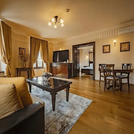 Joy - Luxurious In With Hot Tub & Views Temesvár