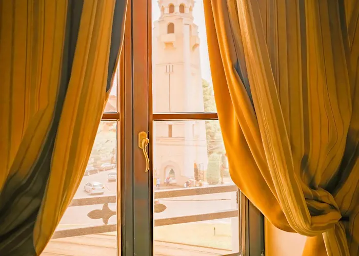 Joy - Luxurious In With Hot Tub & Views